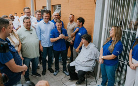 Inaugura&ccedil;&atilde;o em Barra Mansa re&uacute;ne l&iacute;deres pol&iacute;ticos