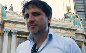 Renan Santos oficializa candidatura e faz ataques a Lula e Fl&aacute;vio