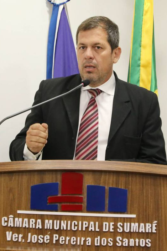Sumar&eacute; discute cursinhos populares