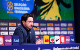 Arthur Elias convocou a Sele&ccedil;&atilde;o para amistosos