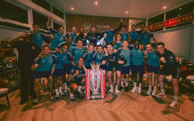 Arsenal volta a conquistar a Premier League ap&oacute;s 22 anos