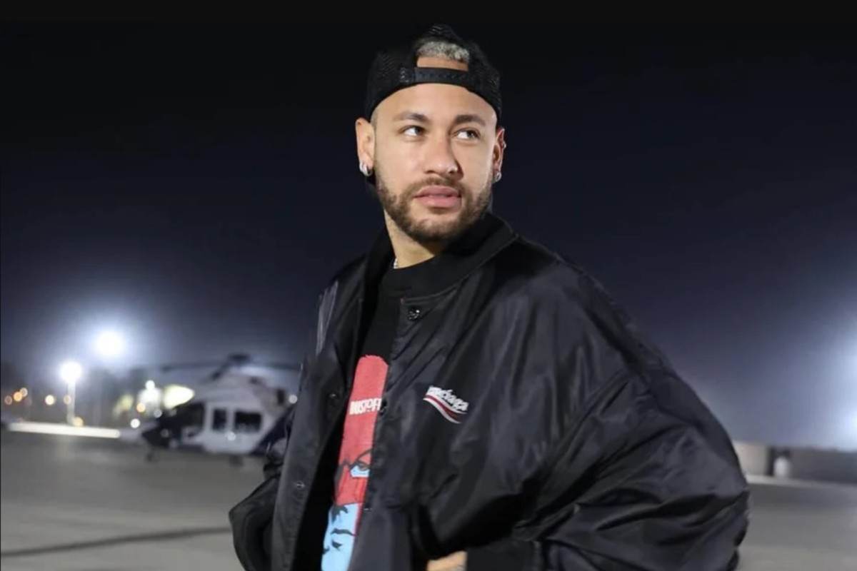 Lesão de Neymar provoca dor e inchaço