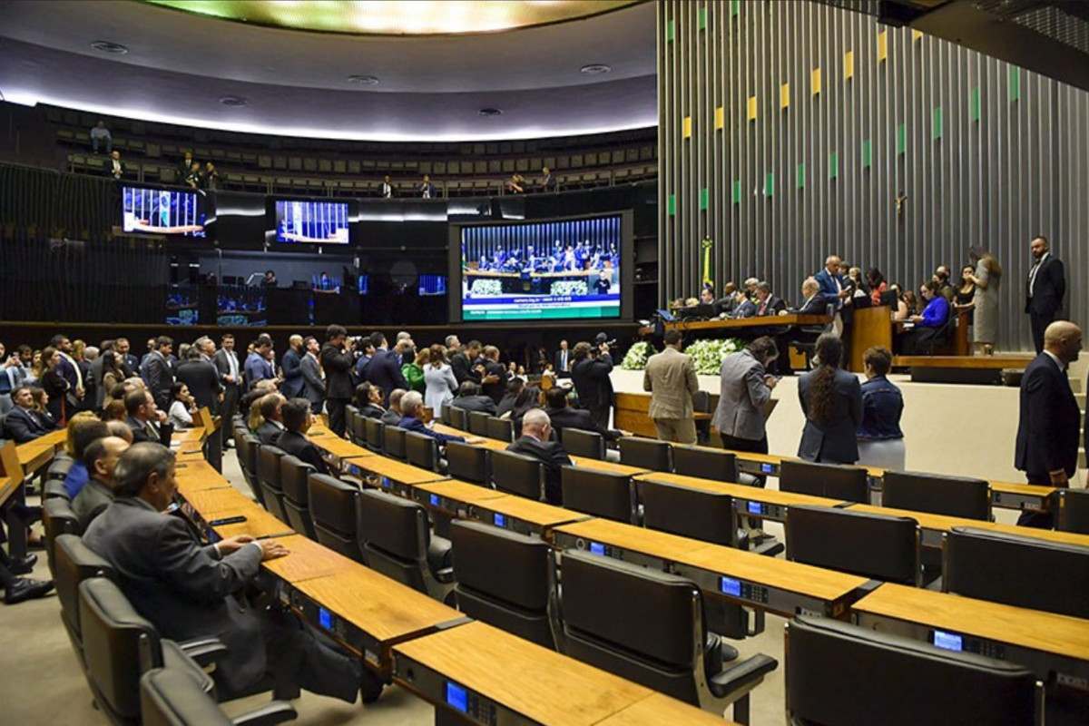 Sessão conjunta do Congresso derubou vetos de Lula a trechos da LDO