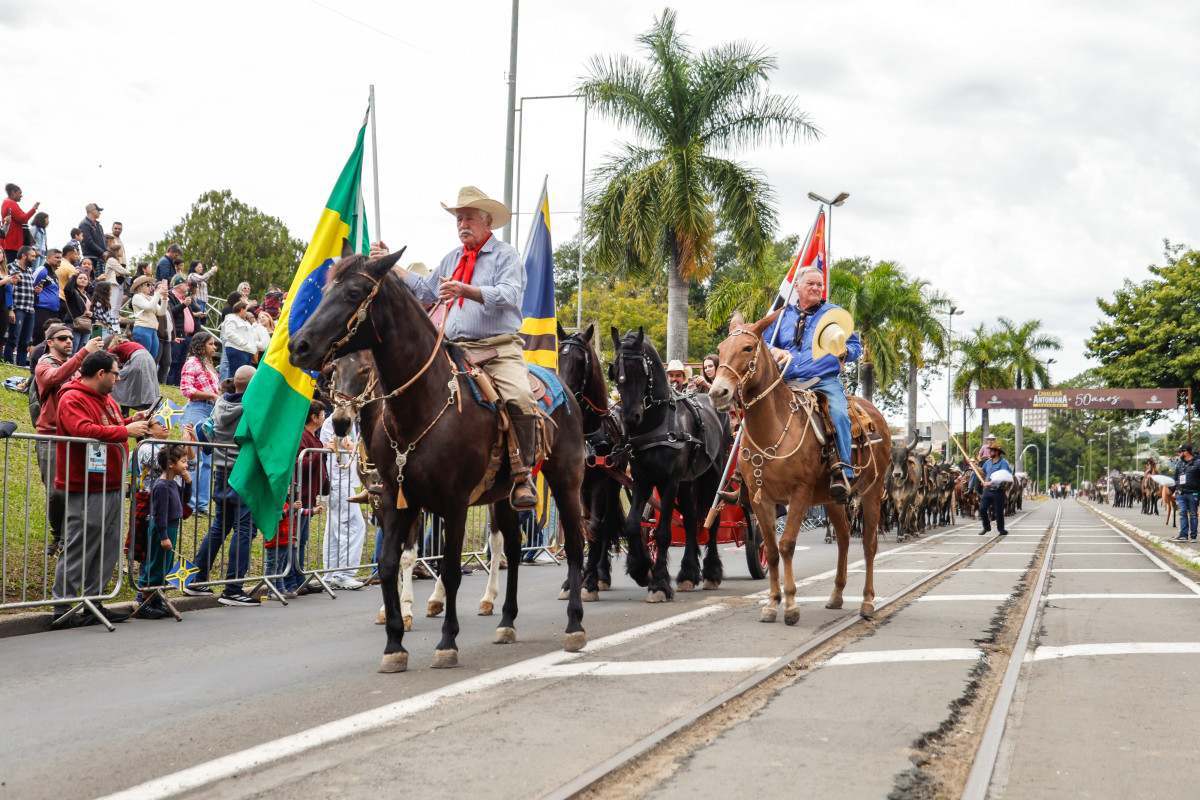 C&acirc;mara dos Deputados reconhece Jaguari&uacute;na como 'Capital Country'