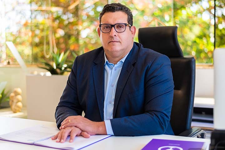 Coluna Magnavita | Amigo de Fl&aacute;vio, Marcel&atilde;o sai da linha de fuzilamento