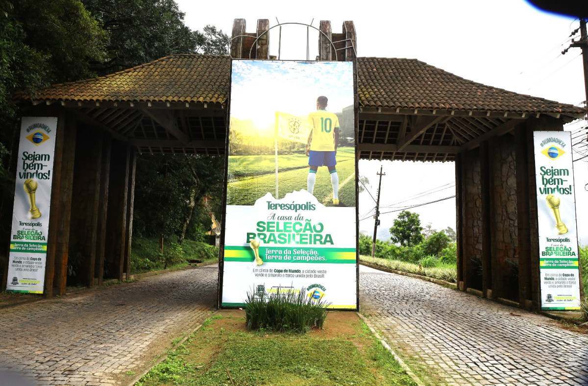 Teres&oacute;polis em clima de Copa