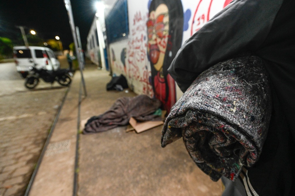 Frio faz semana mais intensa da Opera&ccedil;&atilde;o Inverno concentrar 709 abordagens