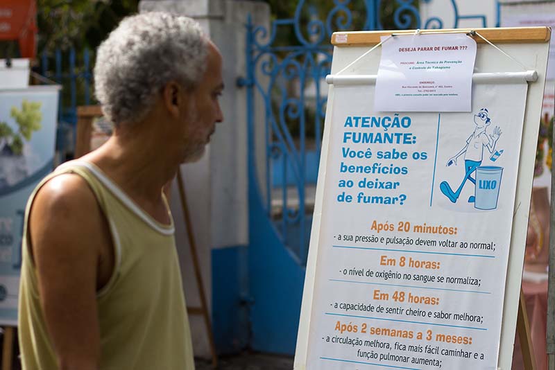 Maca&eacute; faz debate pelo Dia sem Tabaco