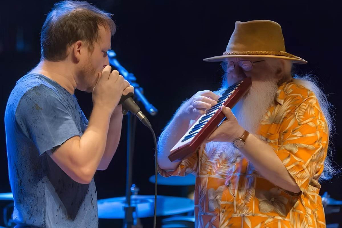 Gabriel Grossi e Laurent Coulondre lan&ccedil;am &aacute;lbum em homenagem a Hermeto Pascoal
