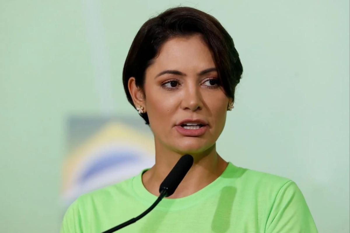 Michelle Bolsonaro aciona STF contra Janones por falas sobre Caso Master