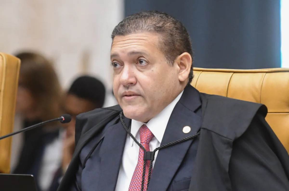 Nunes Marquws estabeleceu prazo de 20 dias para PGR se posicionar sobre revisão criminal de Bolsonaro
