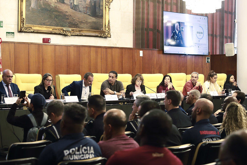 Audi&ecirc;ncia debate reajuste salarial da GCM antes de vota&ccedil;&atilde;o final na C&acirc;mara de SP