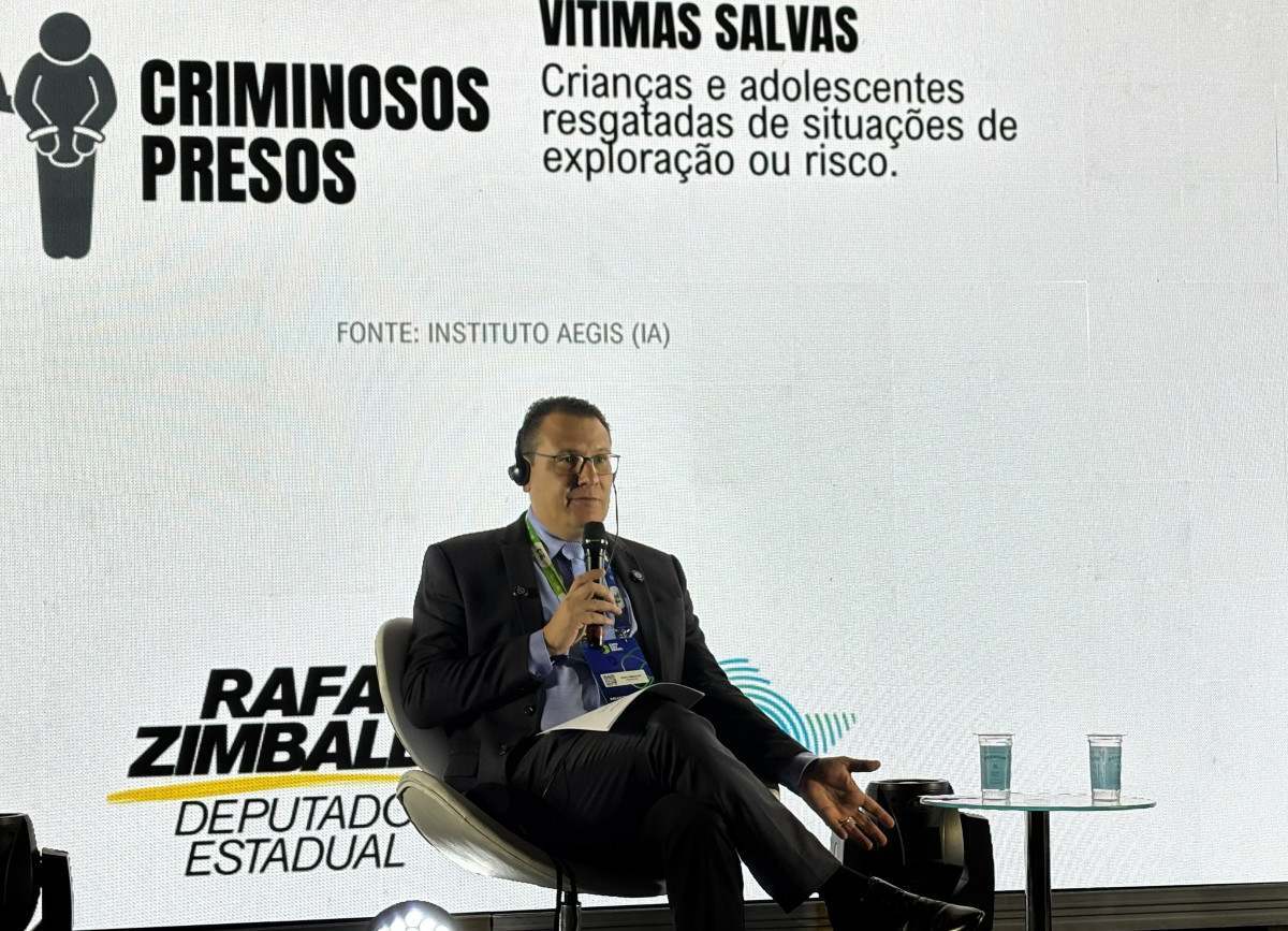 Rafa Zimbaldi debate na Expo GovBrasil 2026 prote&ccedil;&atilde;o digital de menores