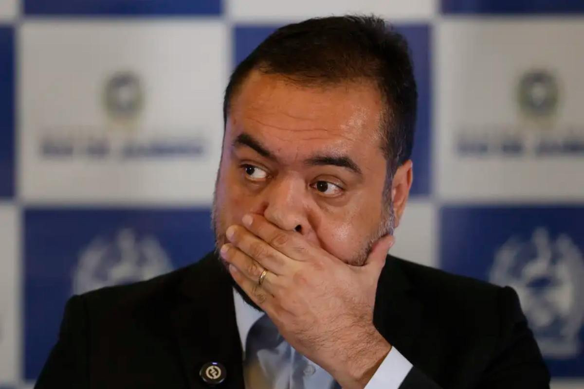 TCE‑RJ questiona investimentos no Master e rejeita contas de Castro