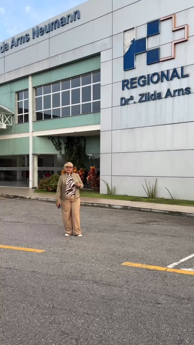 Deputada visita Hospital Regional