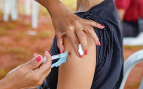 SUS passa a oferecer nova gera&ccedil;&atilde;o de vacina contra pneumonia e meningite
