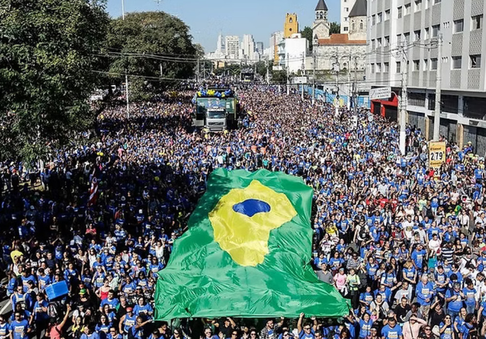 Marcha para Jesus re&uacute;ne shows e caminhada no feriado de Corpus Christi em SP