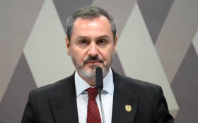 Diretor da PF diz que medida dos EUA contra CV e PCC n&atilde;o muda estrat&eacute;gia