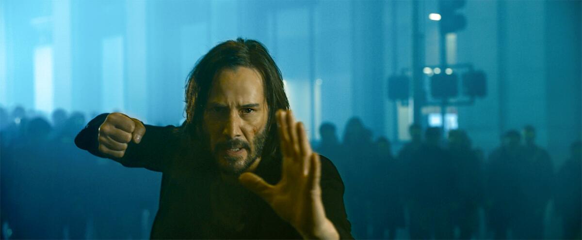 Com Keanu Reeves, o domingo da Globo alcan&ccedil;a a Temperatura M&aacute;xima