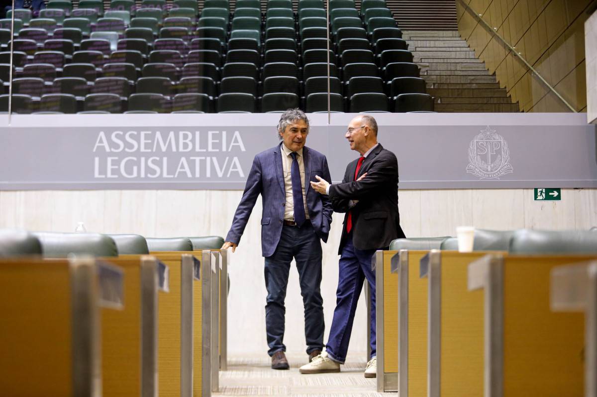 Apenas 06 deputados participaram da &uacute;ltima Sess&atilde;o na Alesp