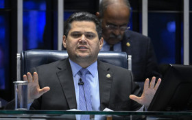 Relator da PEC 6X1 no Senado deve ser definido nesta semana