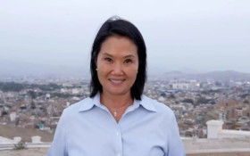 Keiko Fujimori lidera apura&ccedil;&atilde;o e elei&ccedil;&atilde;o no Peru segue indefinida