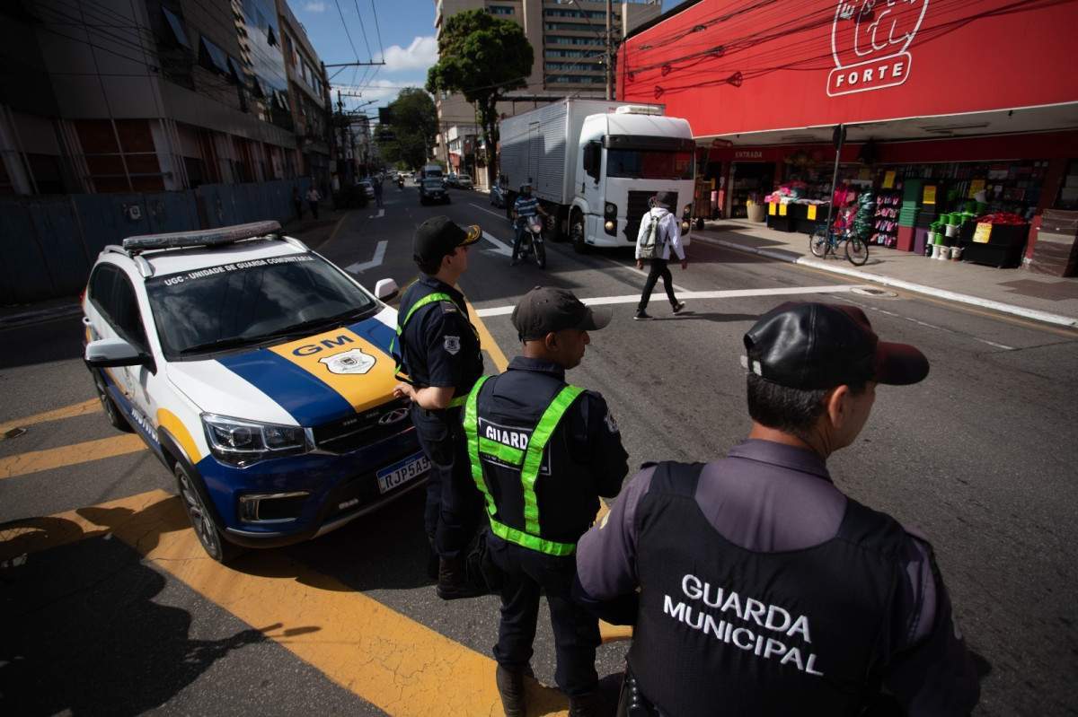 Roubos de rua e celular caem em Volta Redonda em maio