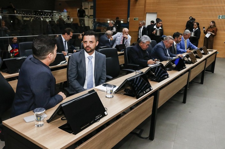 Vereadores aprovam projeto que amplia validade da Licen&ccedil;a Sanit&aacute;ria para tr&ecirc;s anos
