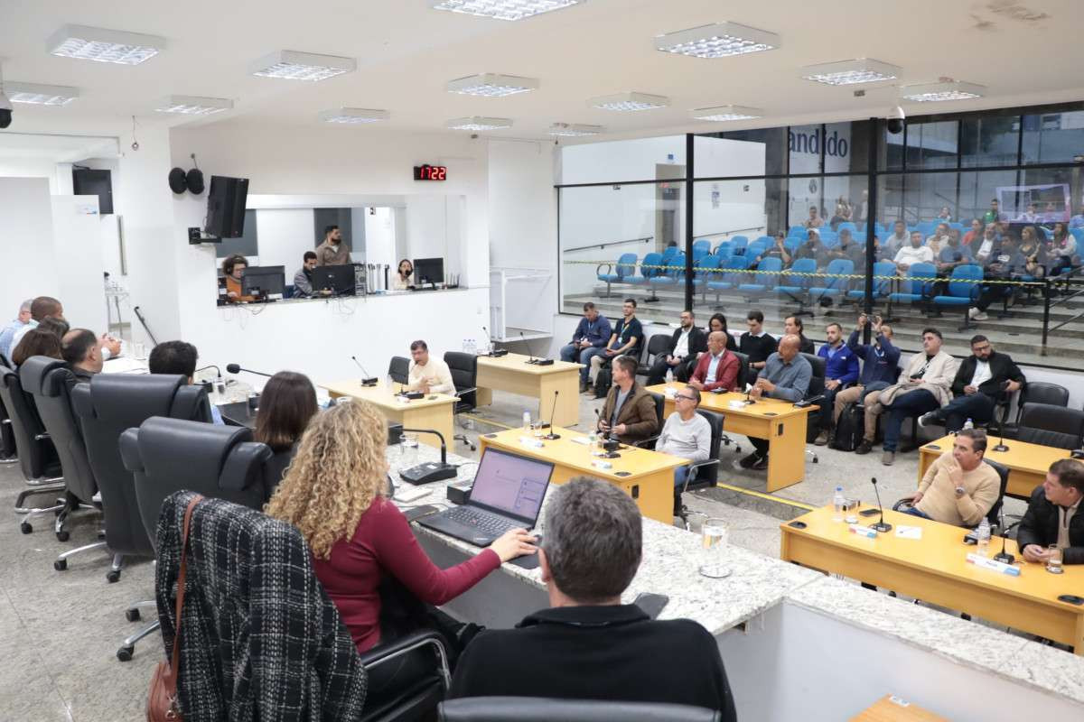 Suzano faz reclama&ccedil;&otilde;es e cr&iacute;ticas aos servi&ccedil;os da Sabesp
