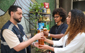 C&acirc;mara do Rio realiza campanha de descarte do &oacute;leo de cozinha