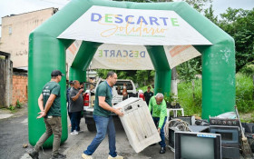 Ano Bom recebe Descarte Solid&aacute;rio