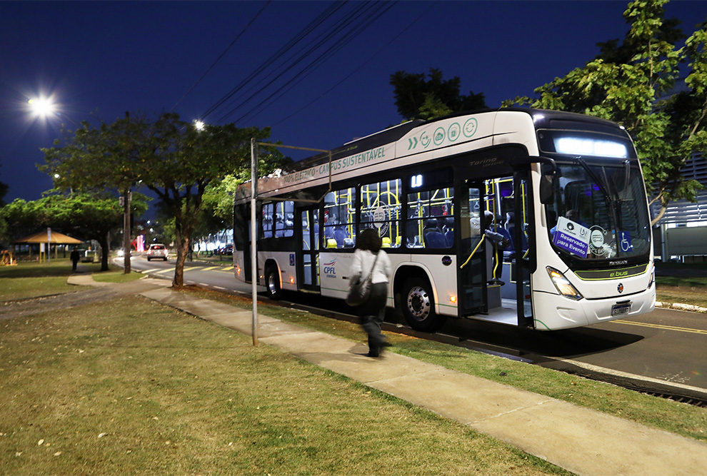 Unicamp inaugura sistema de ilumina&ccedil;&atilde;o inteligente que reduz consumo de energia em 70%