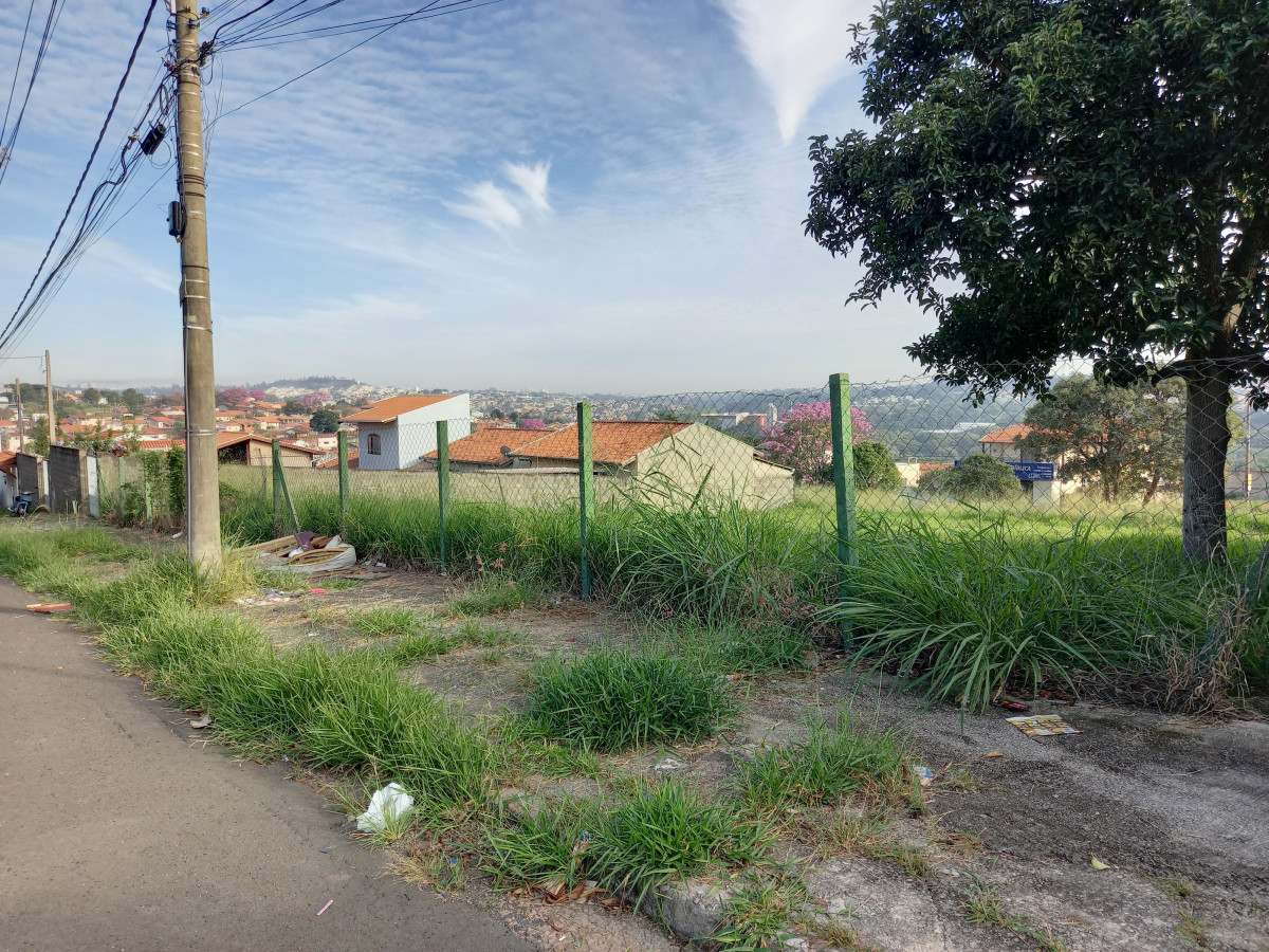 Valinhos fiscaliza mais de 120 terrenos