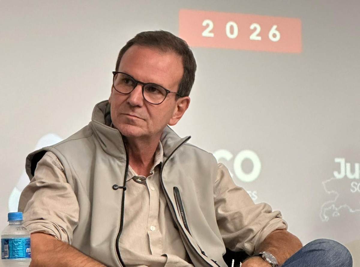 Em VR, Paes aponta que Estado se 'desindustrializou'