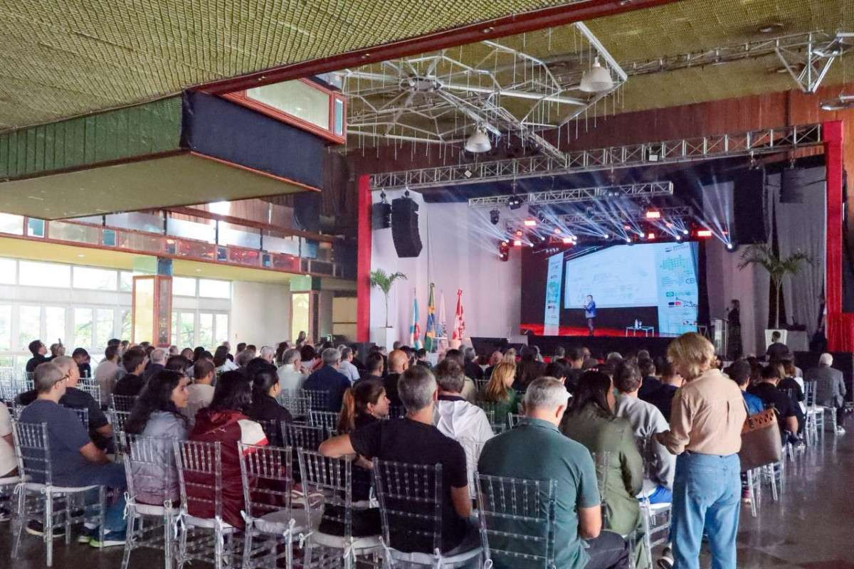 SME se re&uacute;ne com campe&otilde;es ol&iacute;mpicos