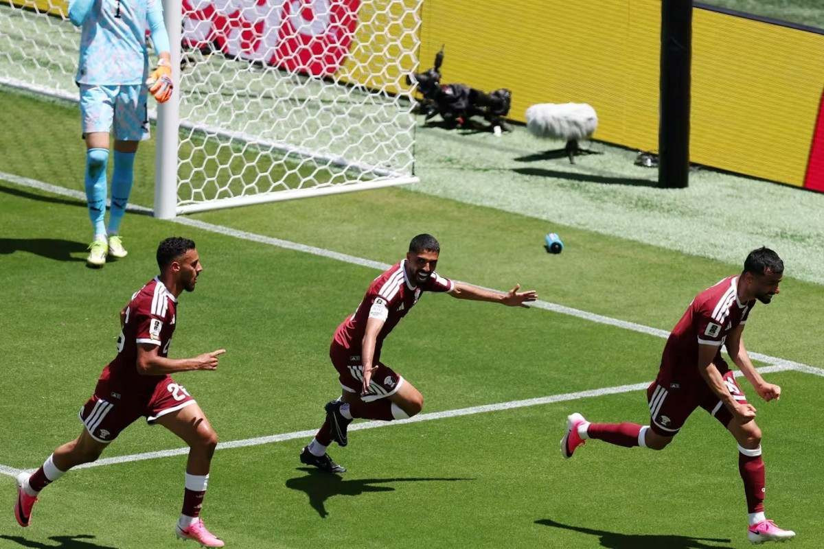 Copa: Catar empata nos acr&eacute;scimos com a Su&iacute;&ccedil;a e bagun&ccedil;a o Grupo B