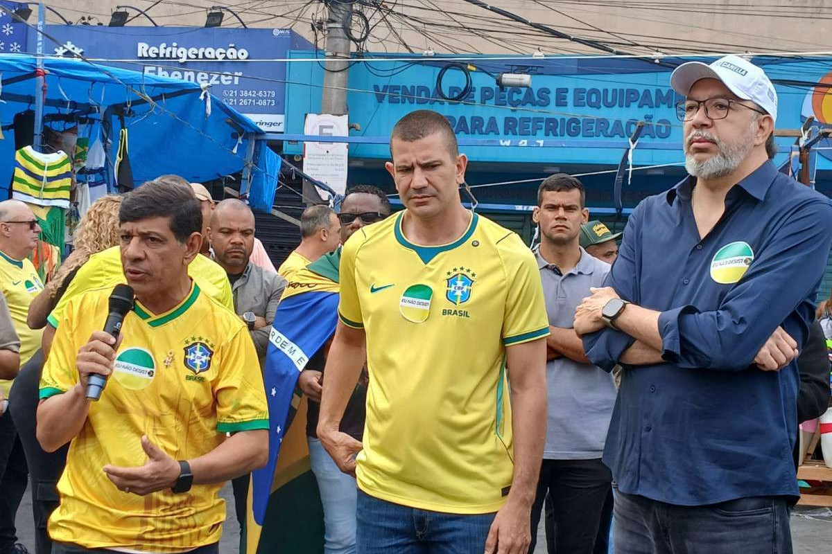 Marcelo Dino ajuda Douglas e Fl&aacute;vio a vencerem em Caxias