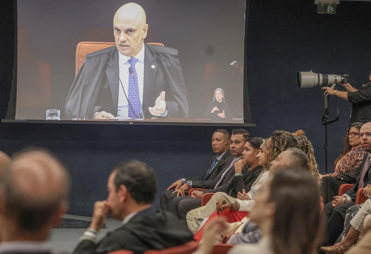Primeira Turma do STF condena Eduardo Bolsonaro