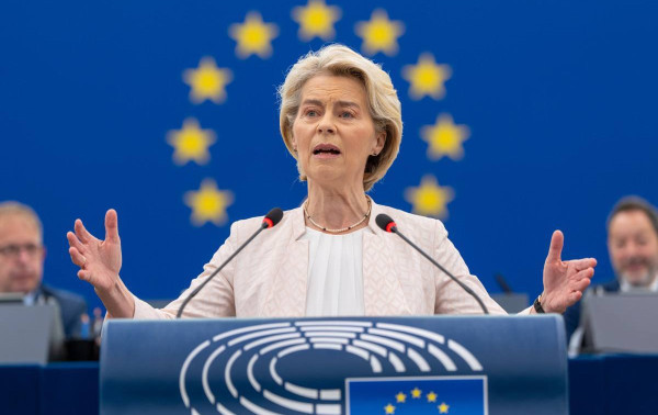 Uni&atilde;o Europeia pede libera&ccedil;&atilde;o do Estreito de Hormuz