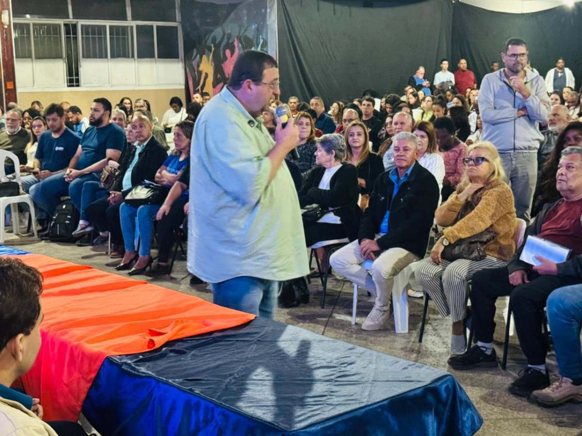 Munir re&uacute;ne lideran&ccedil;as em presta&ccedil;&atilde;o de contas do mandato