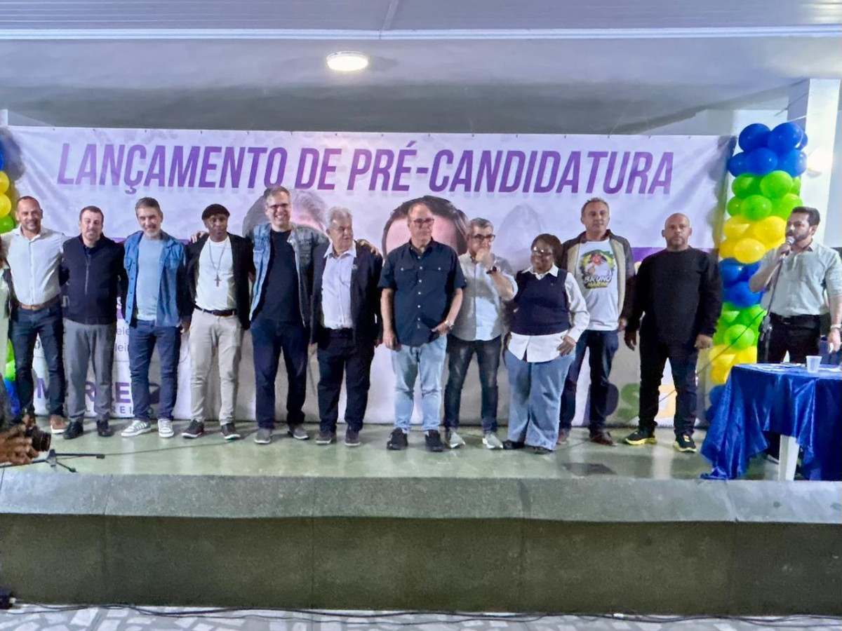 Cabeleireiro oficializa pr&eacute;‑candidatura a deputado estadual em evento no Ilha Clube