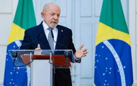 Em conversa no G7, Lula diz "nunca ter sido esquerdista"