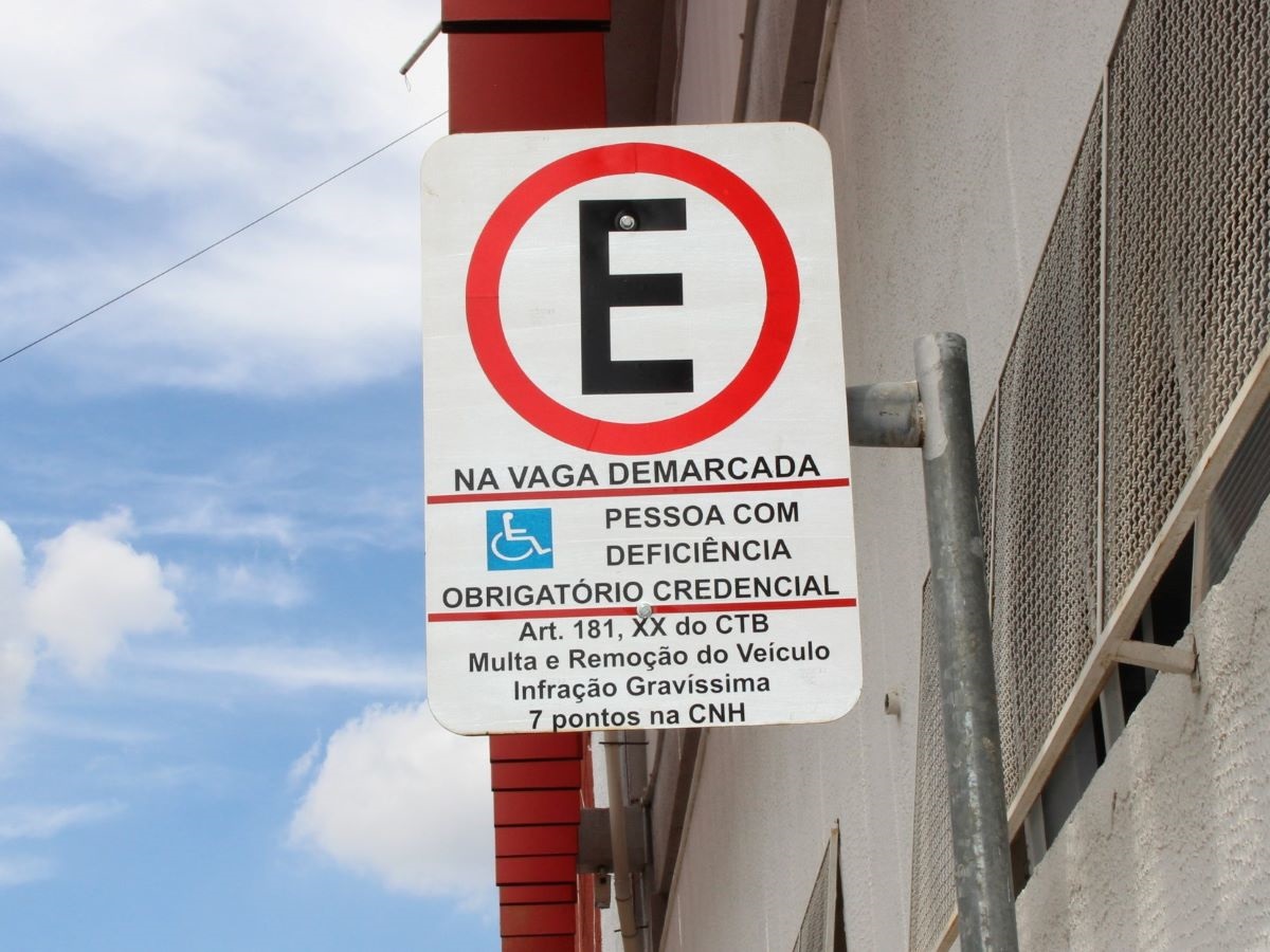 Emdec refor&ccedil;a fiscaliza&ccedil;&atilde;o de vagas especiais em shoppings de Campinas