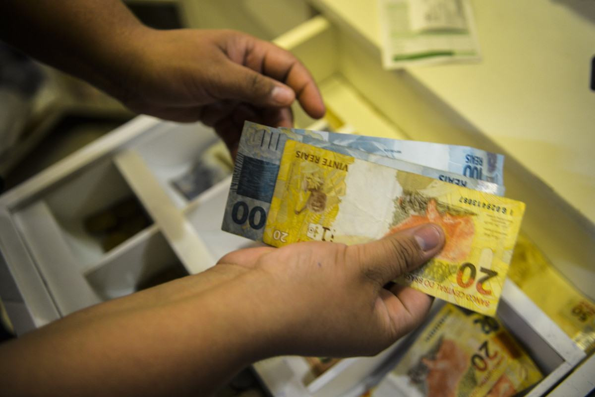 Entidades, como CNI e CUT, consideram insuficiente redu&ccedil;&atilde;o da taxa Selic