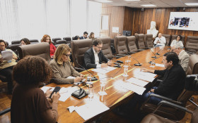 Comiss&atilde;o de Educa&ccedil;&atilde;o avan&ccedil;a com sa&uacute;de mental nas escolas