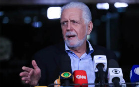 Lula telefona para Jaques Wagner e pede explica&ccedil;&otilde;es sobre a&ccedil;&atilde;o da PF