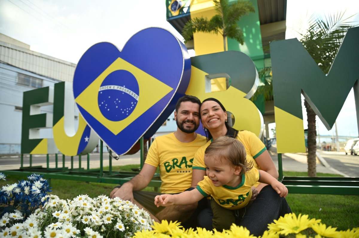 entra em campo e veste