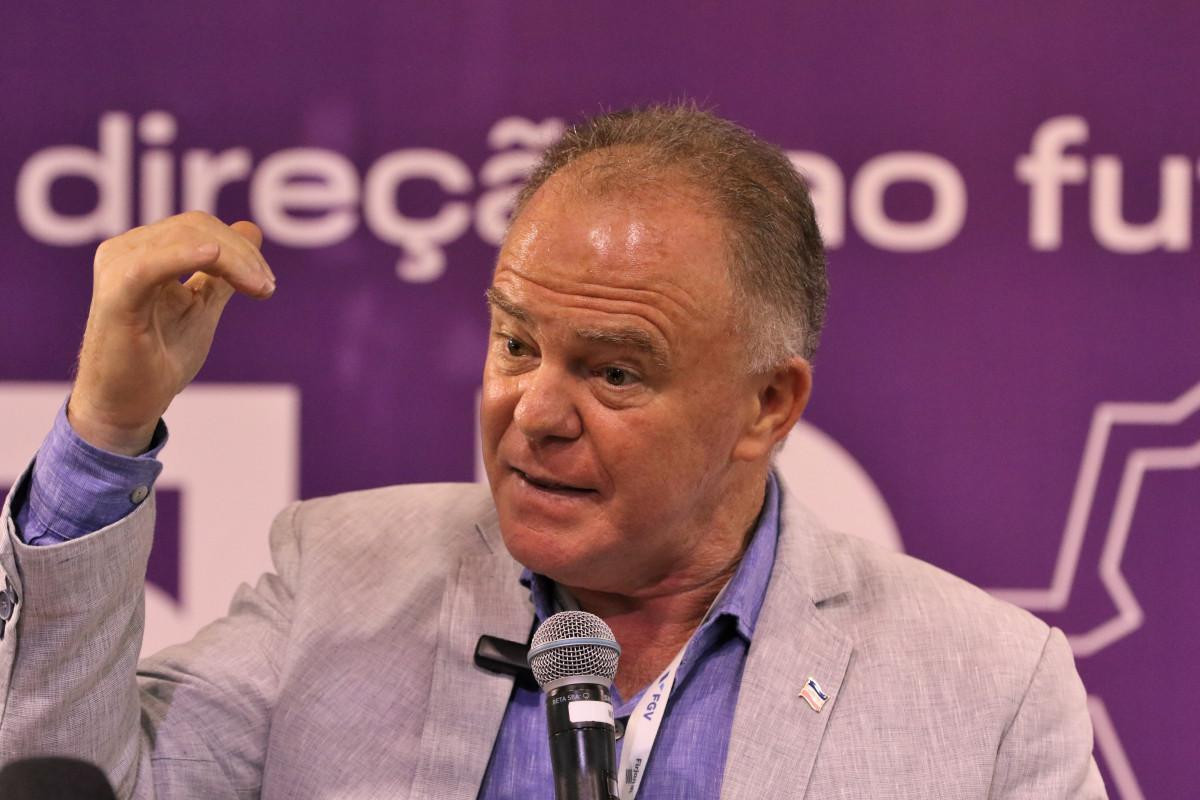 "&Eacute; preciso separar os l&iacute;deres do golpe dos meros manifestantes"