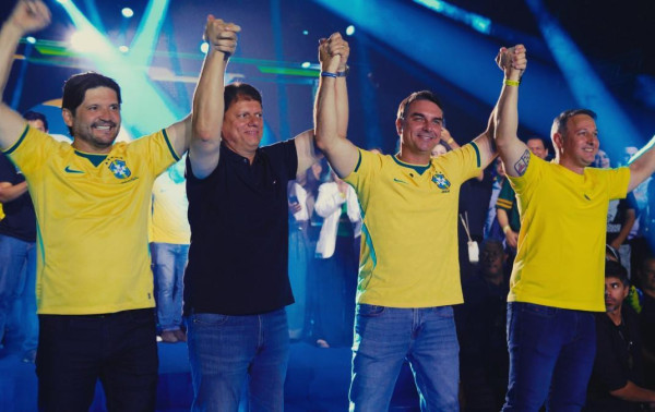 Andr&eacute; do Prado lan&ccedil;a pr&eacute;‑candidatura ao Senado
