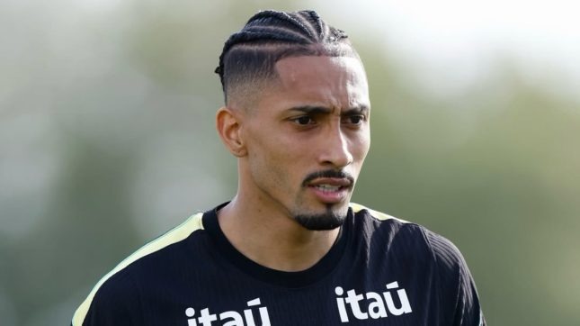 Raphinha tem les&atilde;o confirmada e preocupa sele&ccedil;&atilde;o na Copa